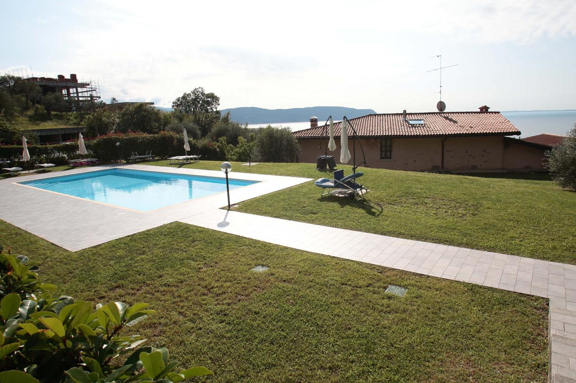 Panorama Lake View, Pool & Garden, 2 Bathrooms, Kingsize & Single-Beds, Fast Internet Toscolano-Maderno Esterno foto
